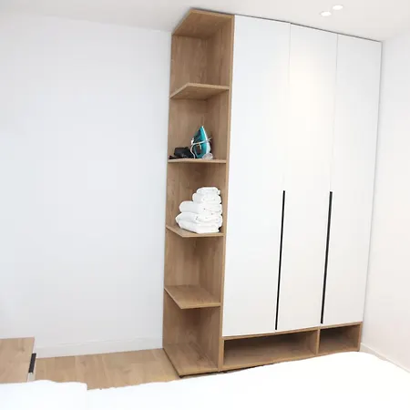 Orchide Mine Peza 公寓