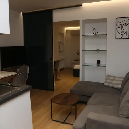 Διαμέρισμα Orchide Mine Peza Τίρανα