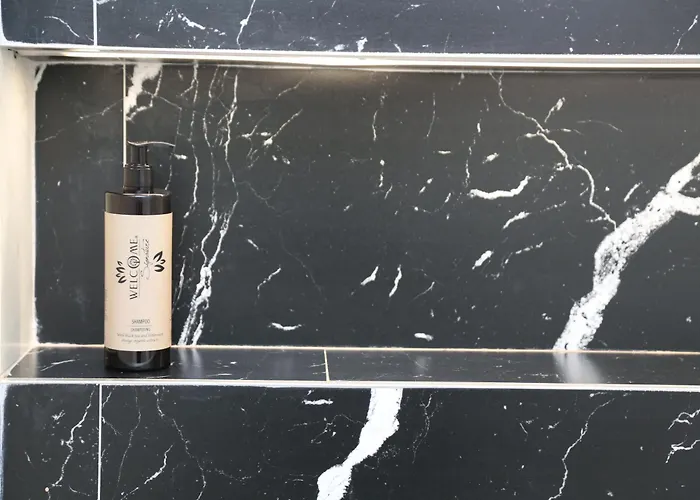 Orchide Mine Peza * Tirana