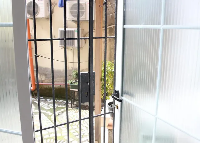 Orchide Mine Peza アパート